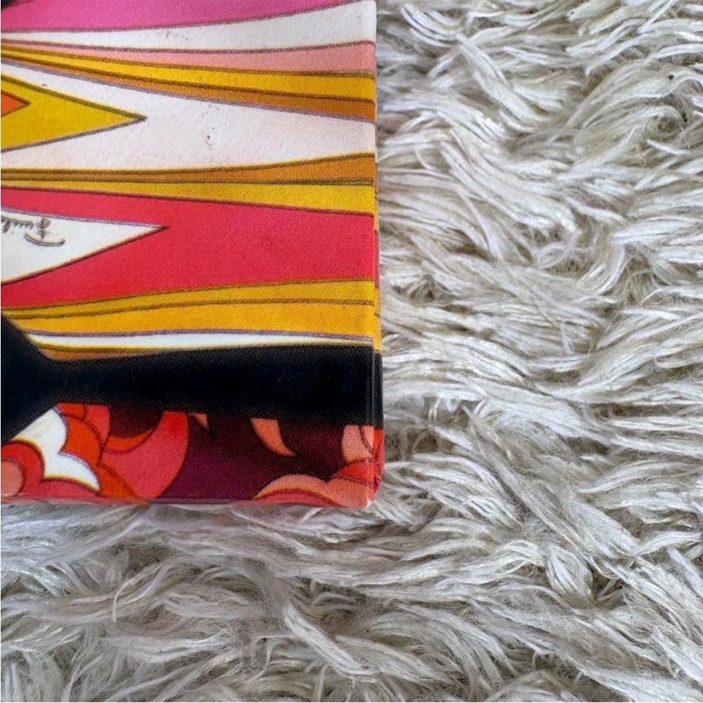 Emilio Pucci Multicolor Abstract Design book - Picture 5 of 9